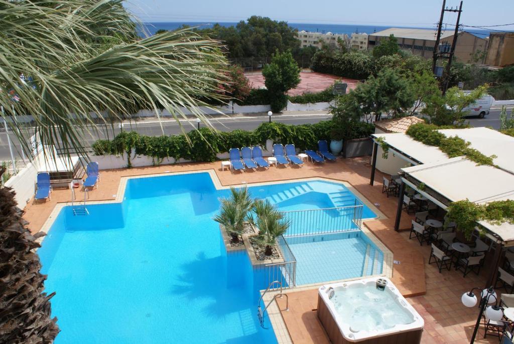 Aparthotel Sunny 3*