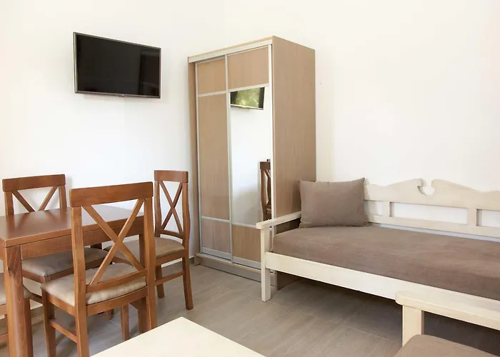 Sunny Suites
